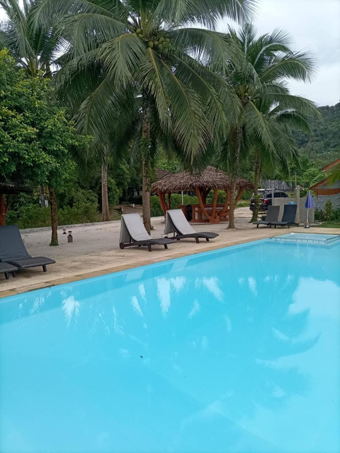 Khaolak Banana Bungalow เขาหลัก ภายนอก รูปภาพ